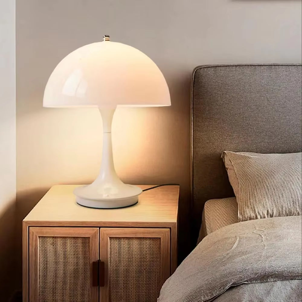 Small Mushroom Table Lamp – Touch-Control LED Light with USB Charging